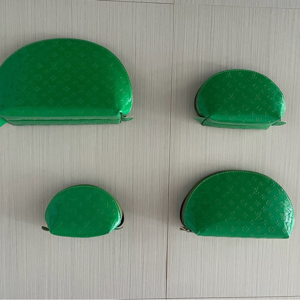 Green Semi-Circle Pouch Set - Picture 12 of 15
